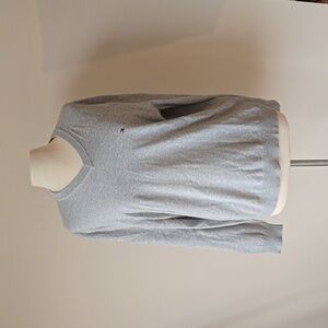 Tommy Hilfiger Women's Gray V-Neck 100% Cotton Pullover Sweater Size XL.